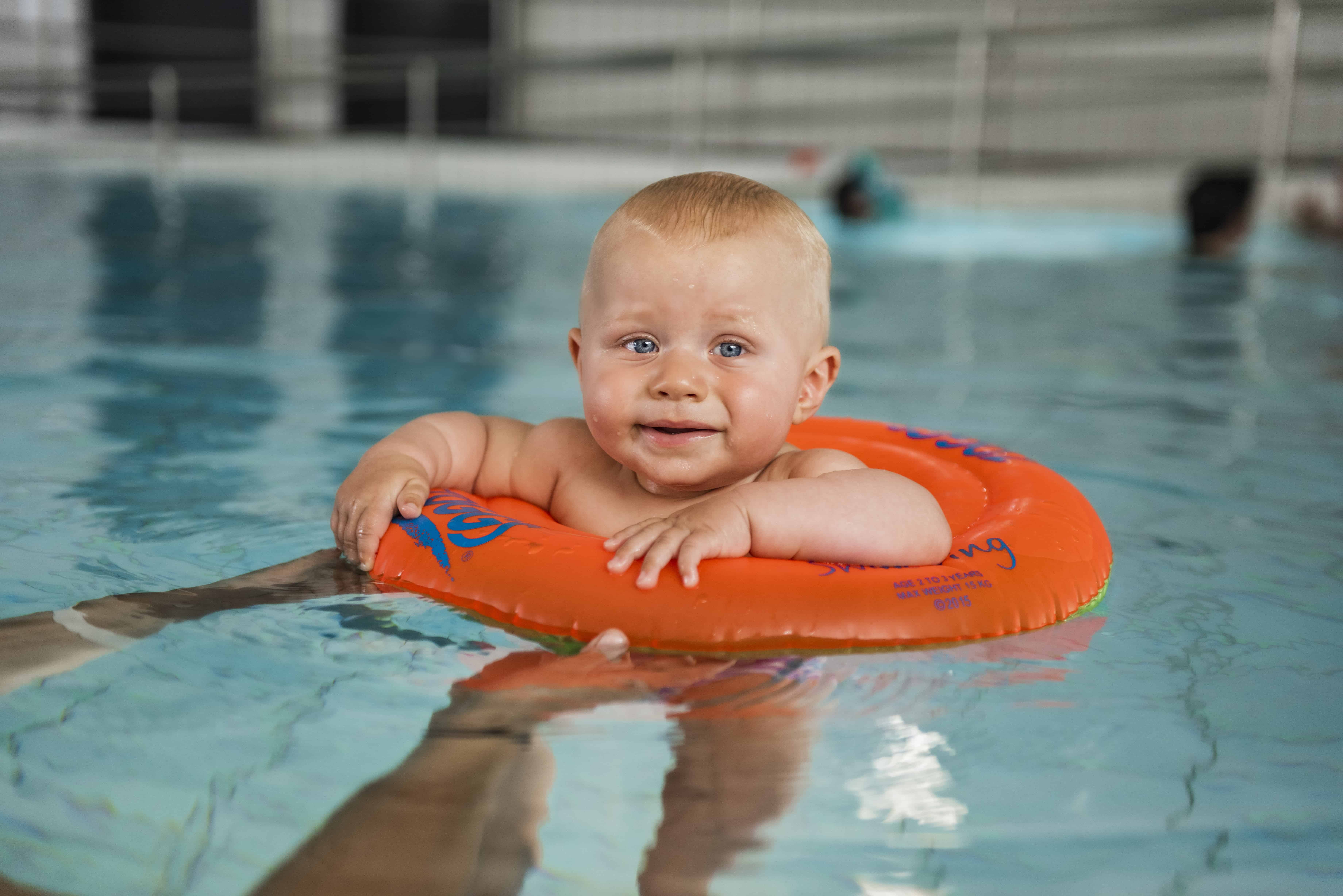 Ny runde med babysvømming i uke 17